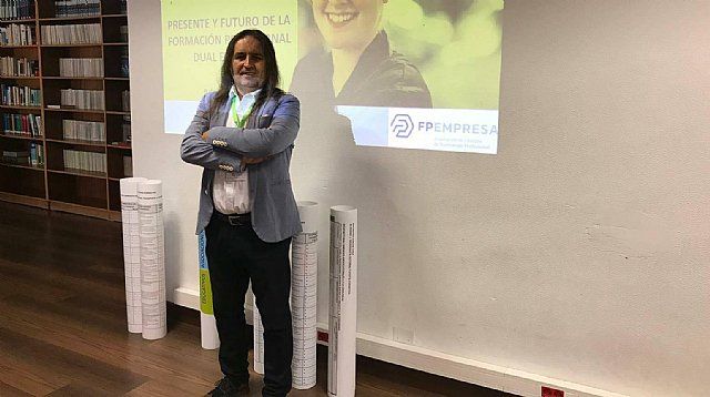 «El emprendimiento será la base de la repoblación rural»